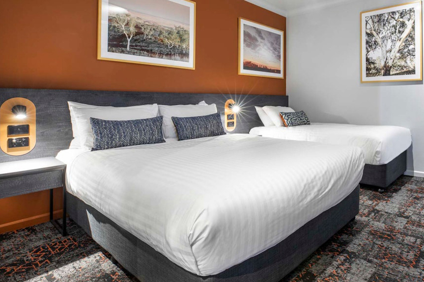 ALH Nightcap Horse & Jockey Portfolio